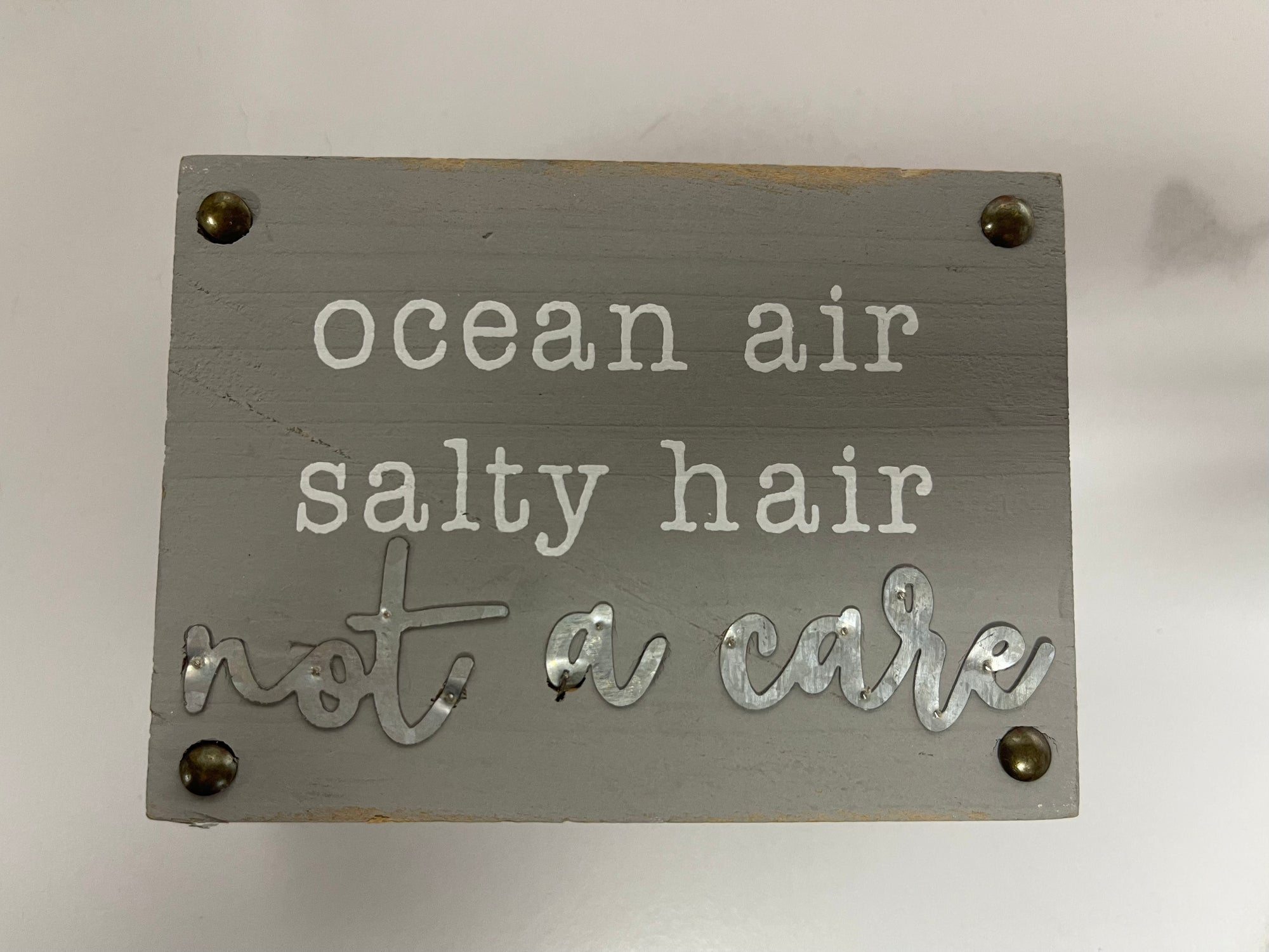 Ocean Air, Not A Care Block