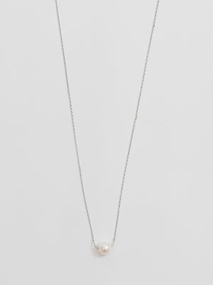 Luxe Carly Pearl Necklace