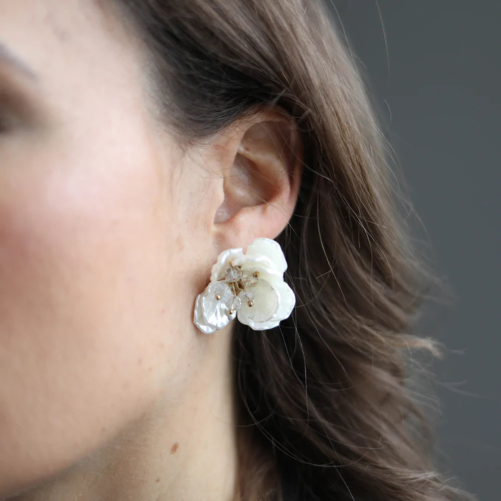 Hunter Flower Shell Stud Earrings