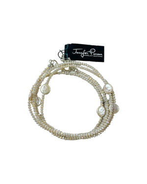 A Shimmering Night Pearl Necklace